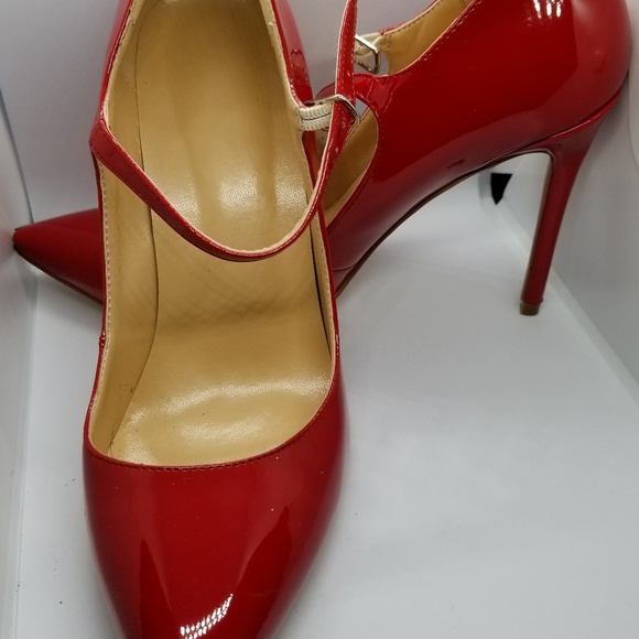 Shoes - Picture 5 of 6